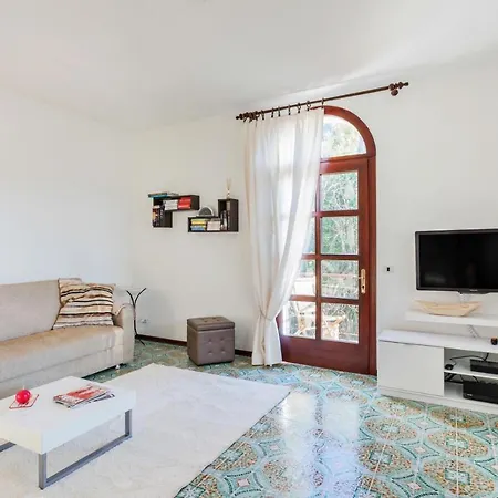 Diana Βίλα Tarzo